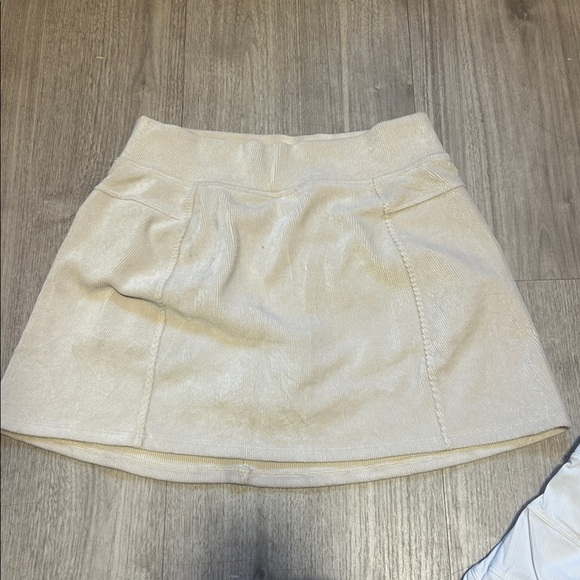 Aerie Cream Mini Skirt - Picture 1 of 4